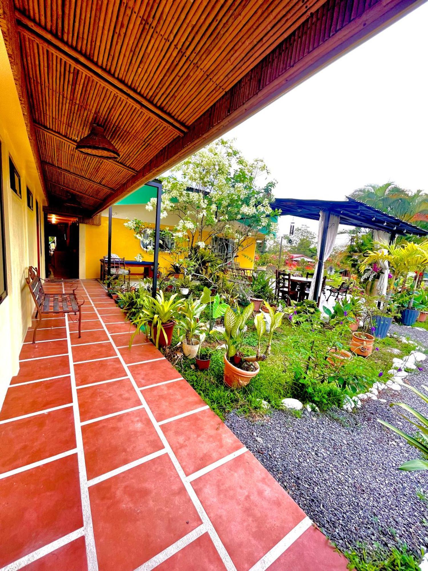 Hotel Tierra De Volcanes La Fortuna Exterior foto